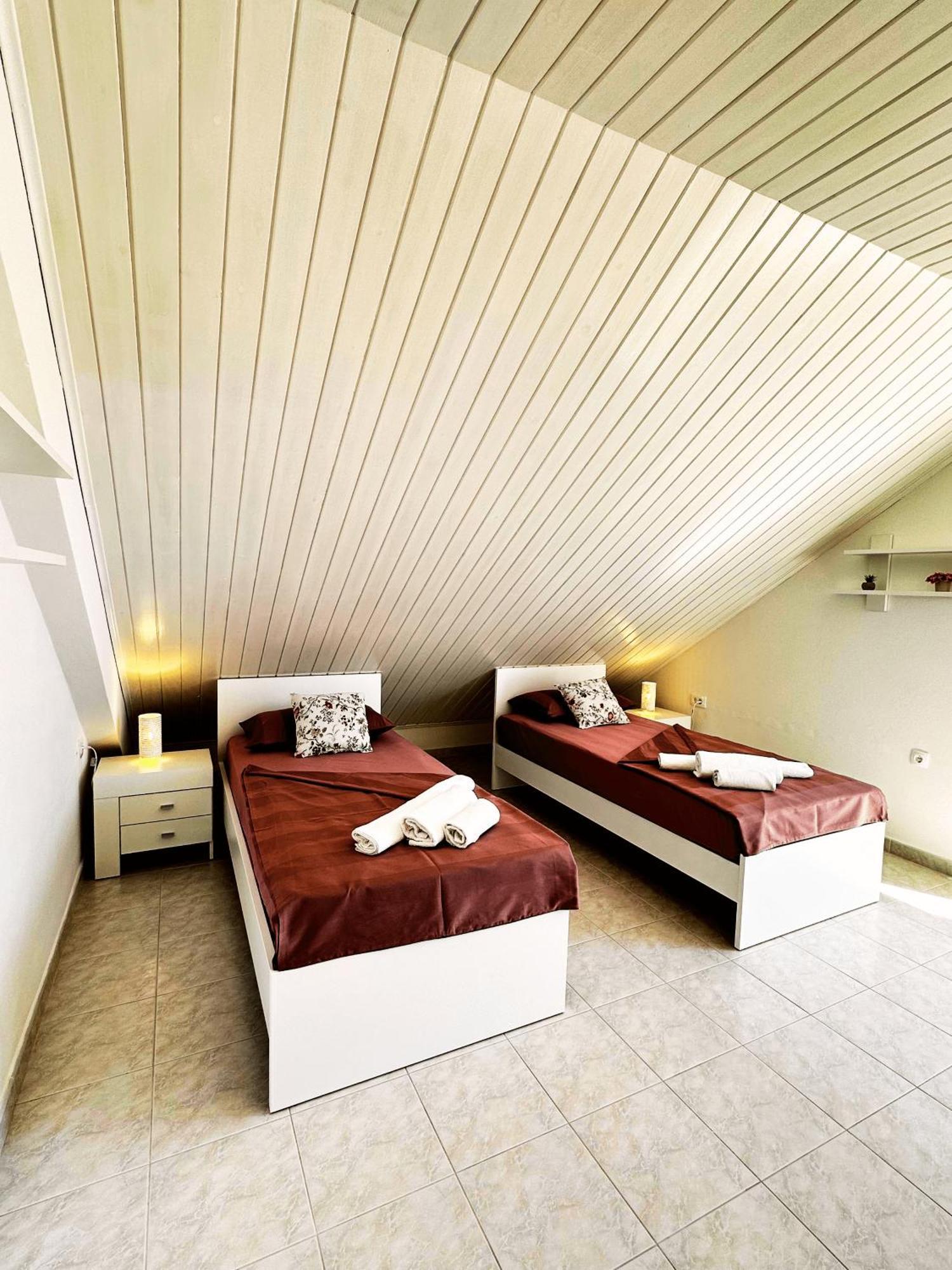Apartments Vilma Муртер Екстериор снимка